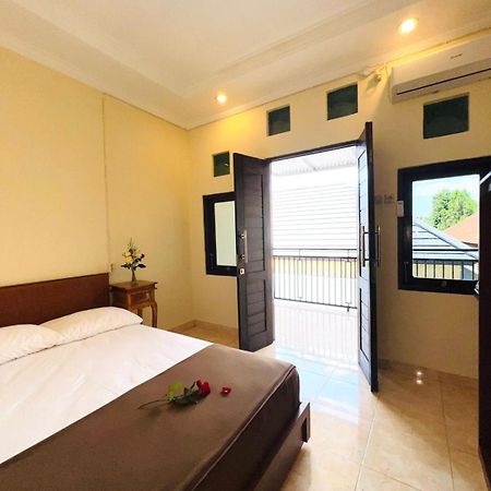 Zigiz Lovina Hostel Bagian luar foto