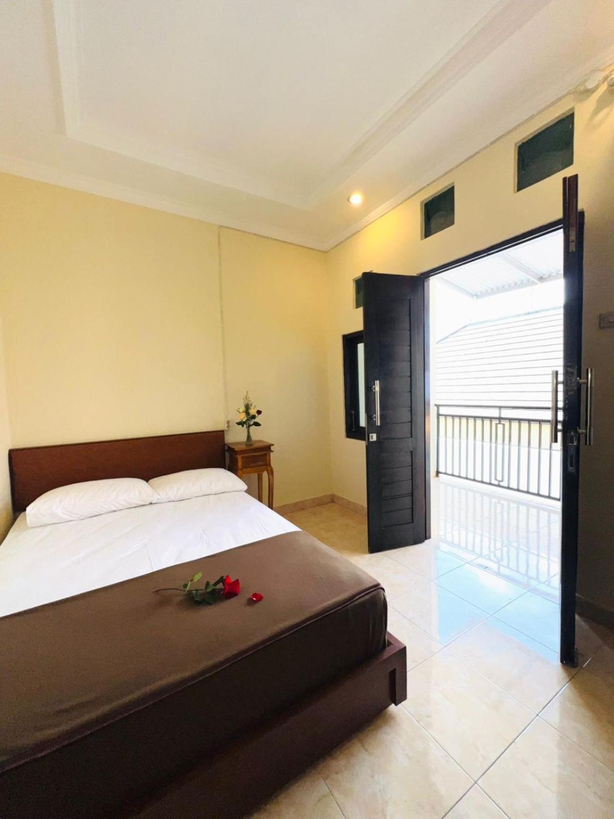 Zigiz Lovina Hostel Bagian luar foto