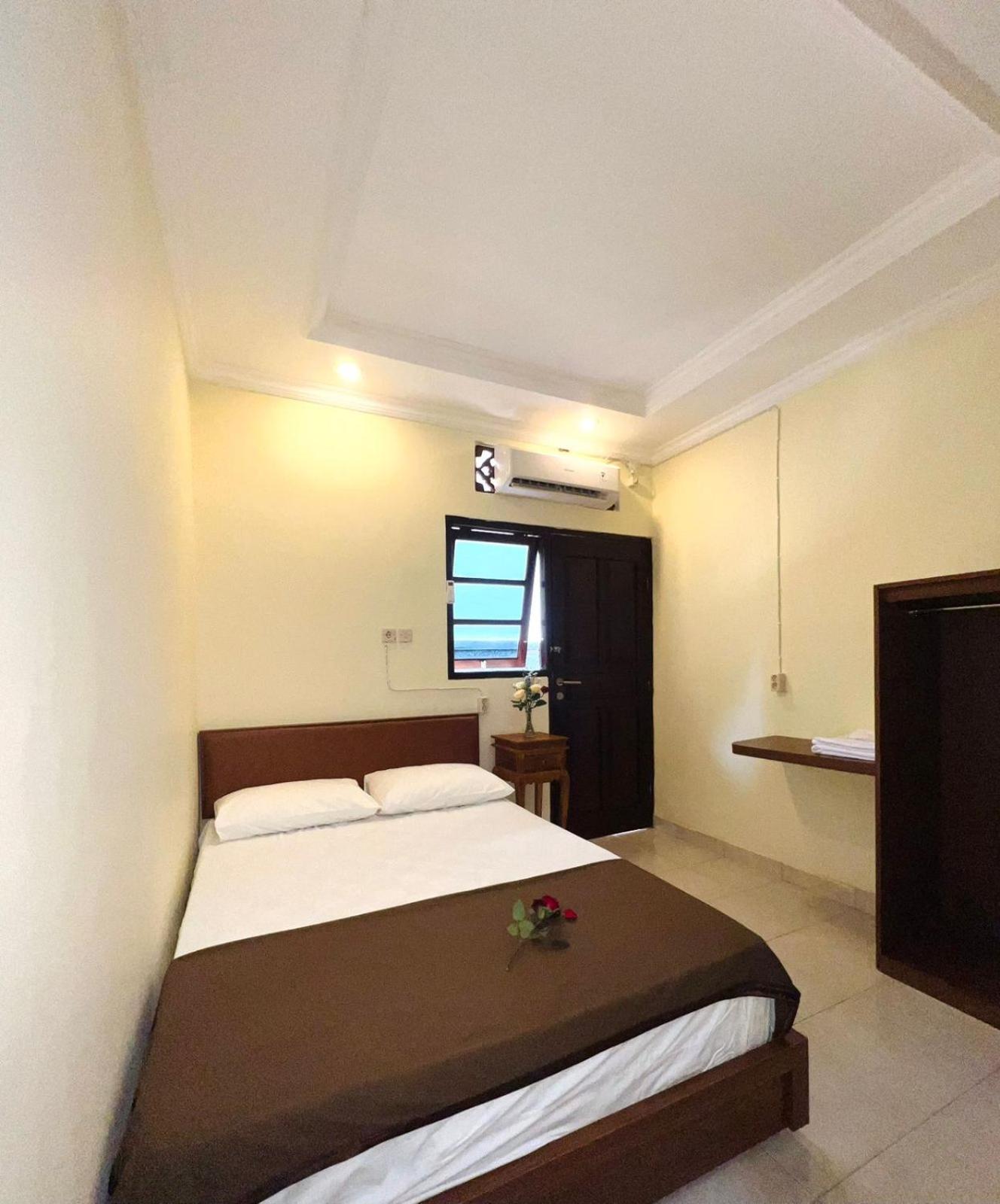 Zigiz Lovina Hostel Bagian luar foto