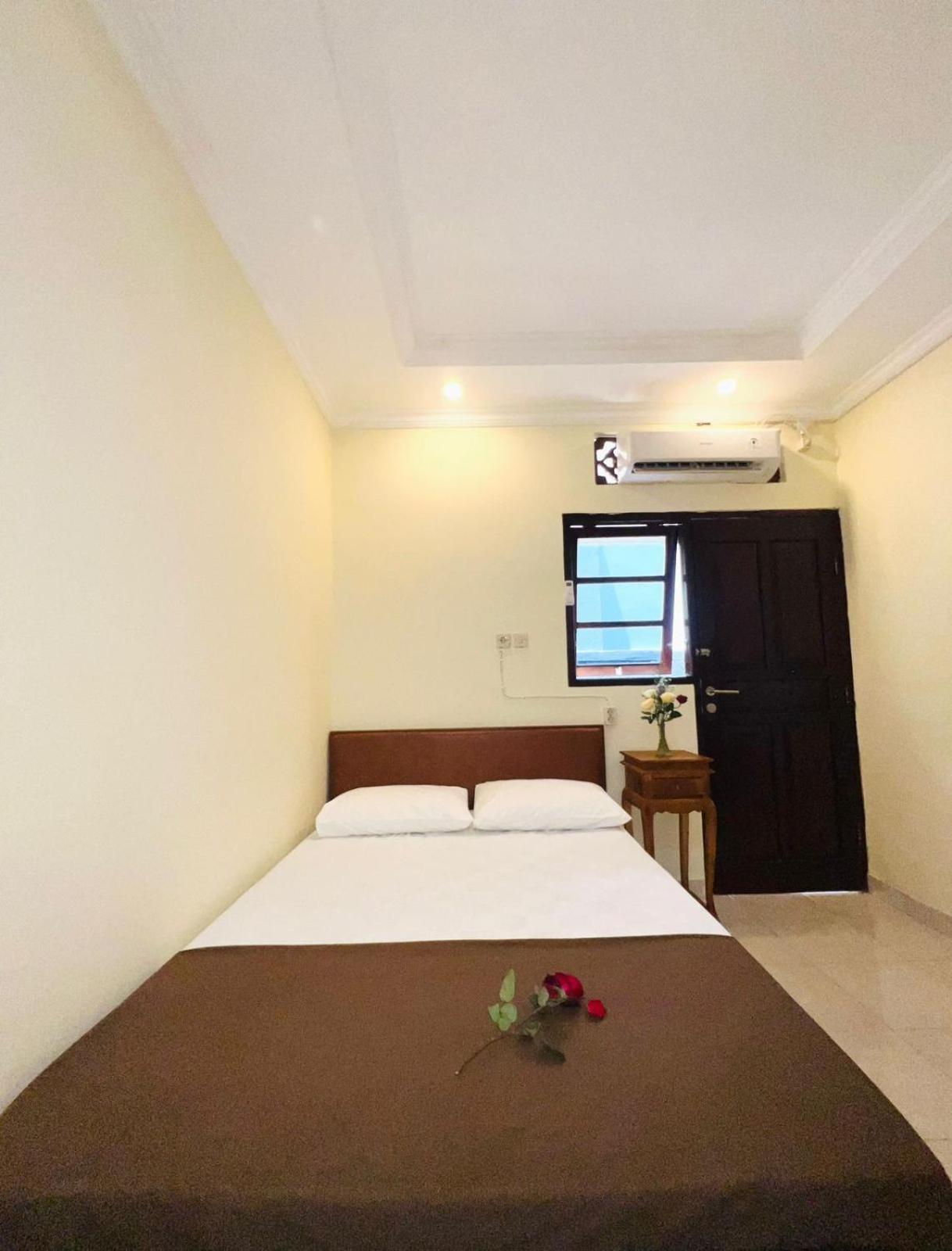 Zigiz Lovina Hostel Bagian luar foto